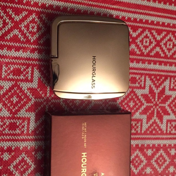 Hourglass ambient blush diffused heat - Picture 2 of 2